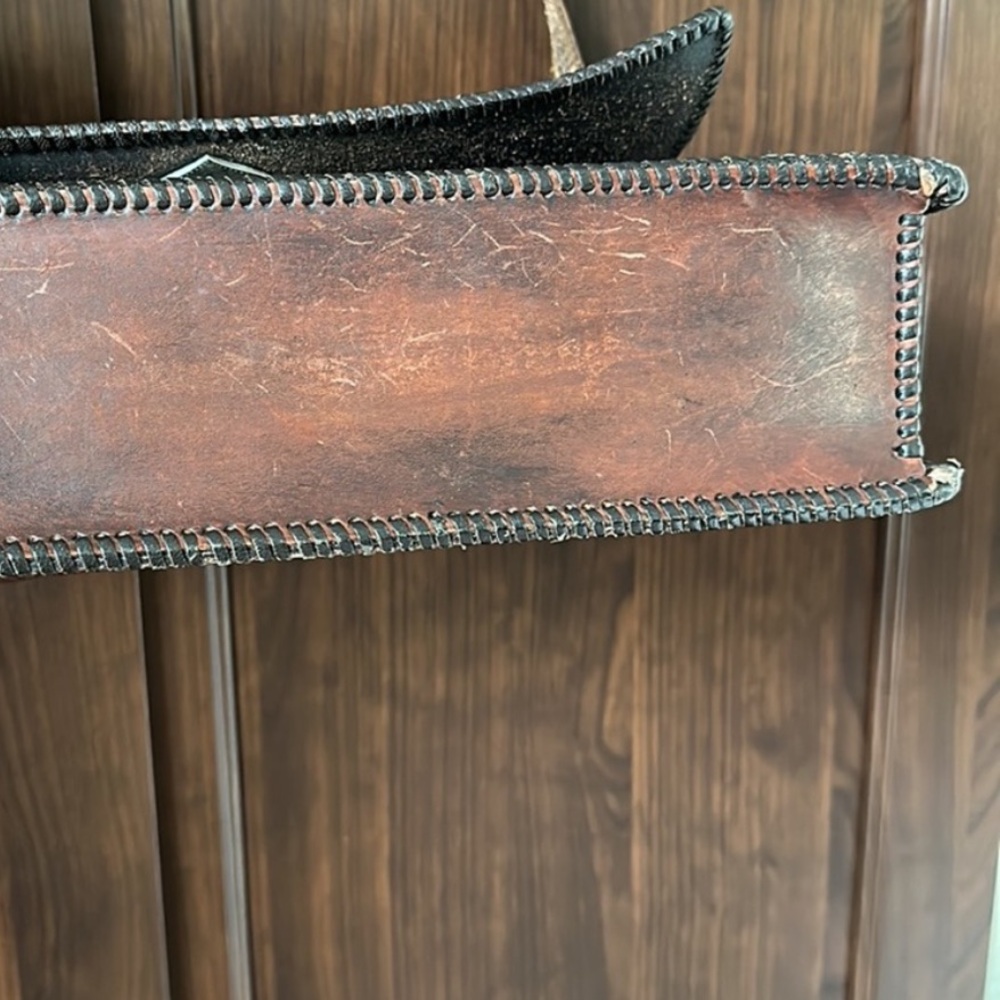 🤎Vintage~Handmade Leather Bag with Heart Clasp Closure - Picture 12 of 14